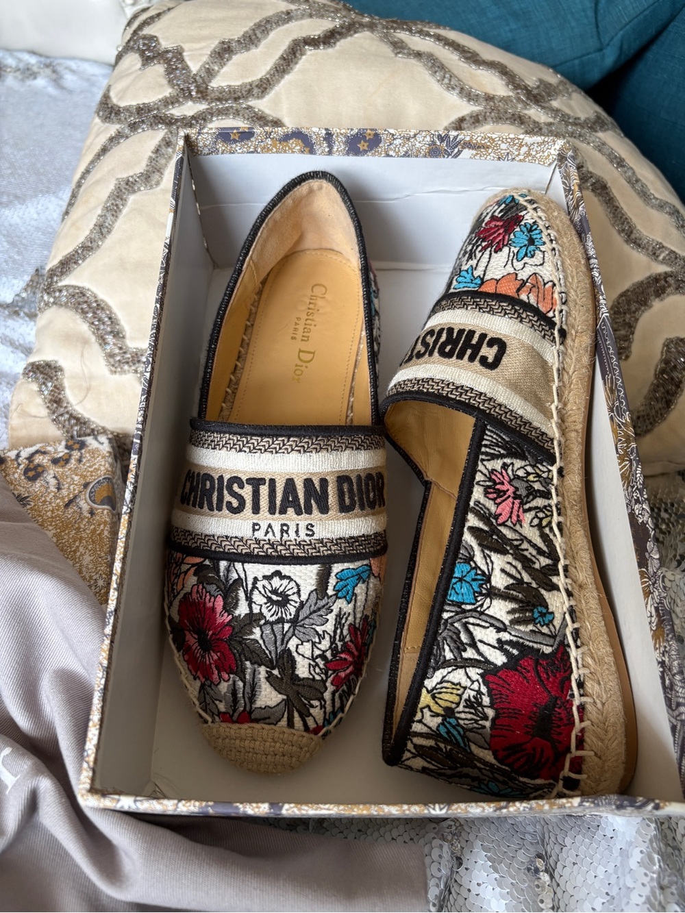 Embroidered Espadrilles - Red, Blue, Pink, Cream, Black - Picture 2 of 8